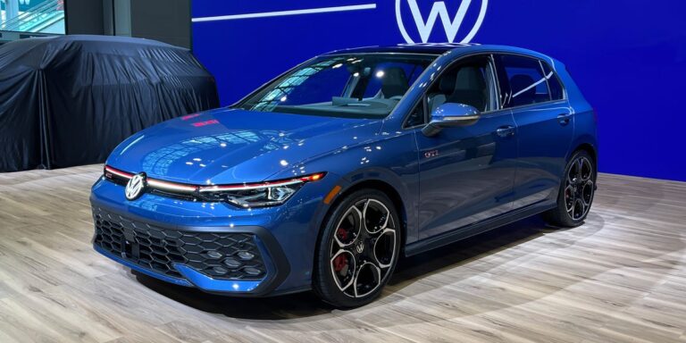 2025-volkswagen-golf-gti-us-spec-front-67fff5cdb5973